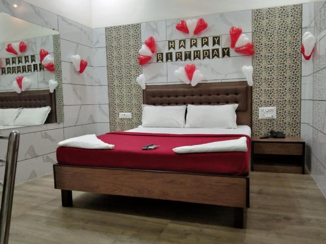 Hotel Royal Residency Мумбаи Экстерьер фото